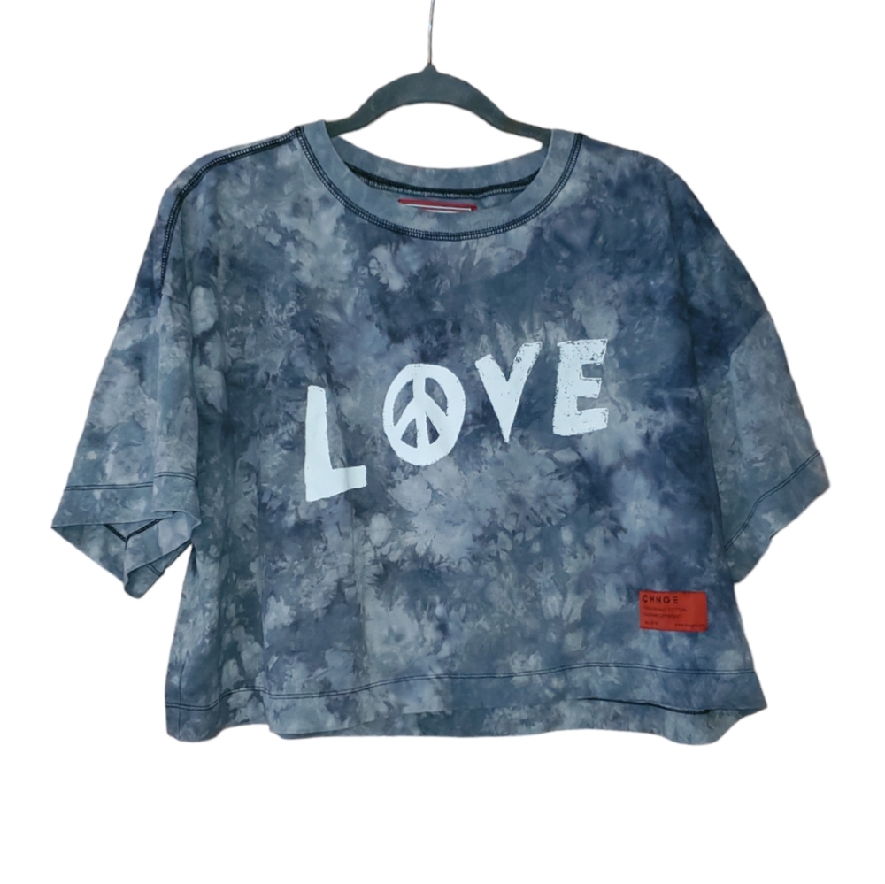 CHNGE Power of Love Cropped tee